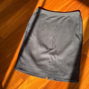 Cotton size 6 pencil skirt. Cece
